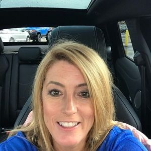 Meet your Posher, Lori